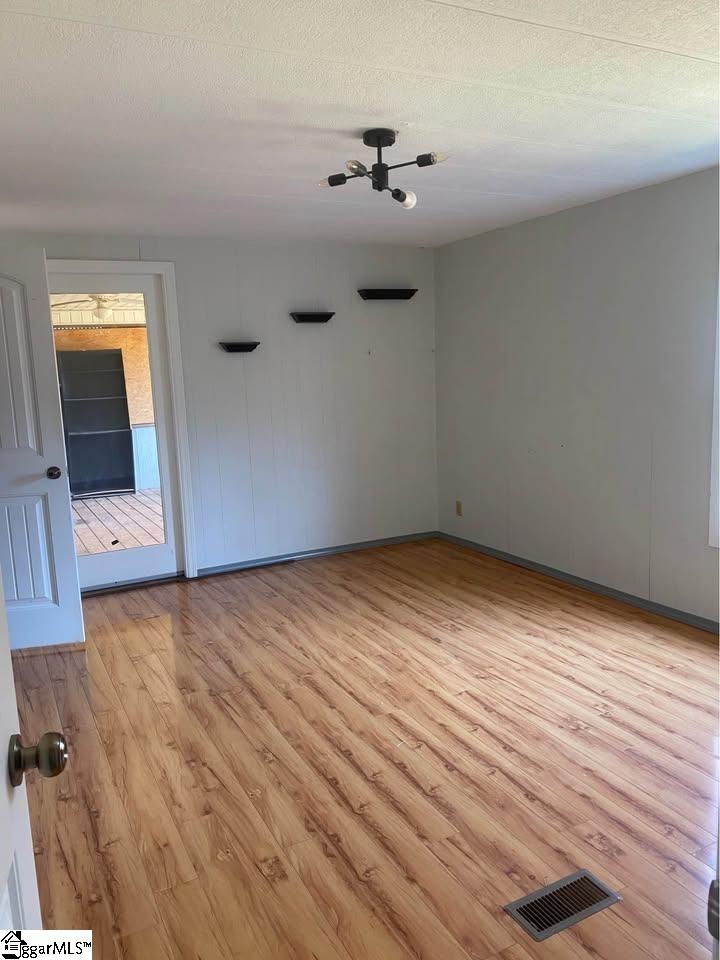 209 Riverbluff Extension Inman, SC 29349-6333