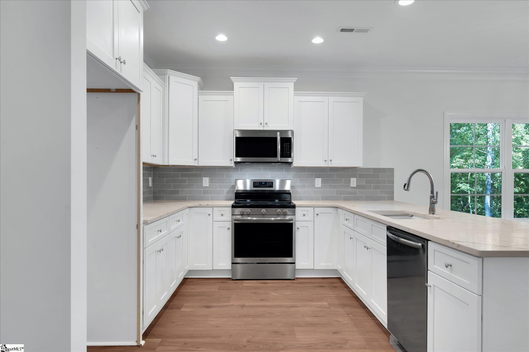 122 Harvest Drive Easley, SC 29640