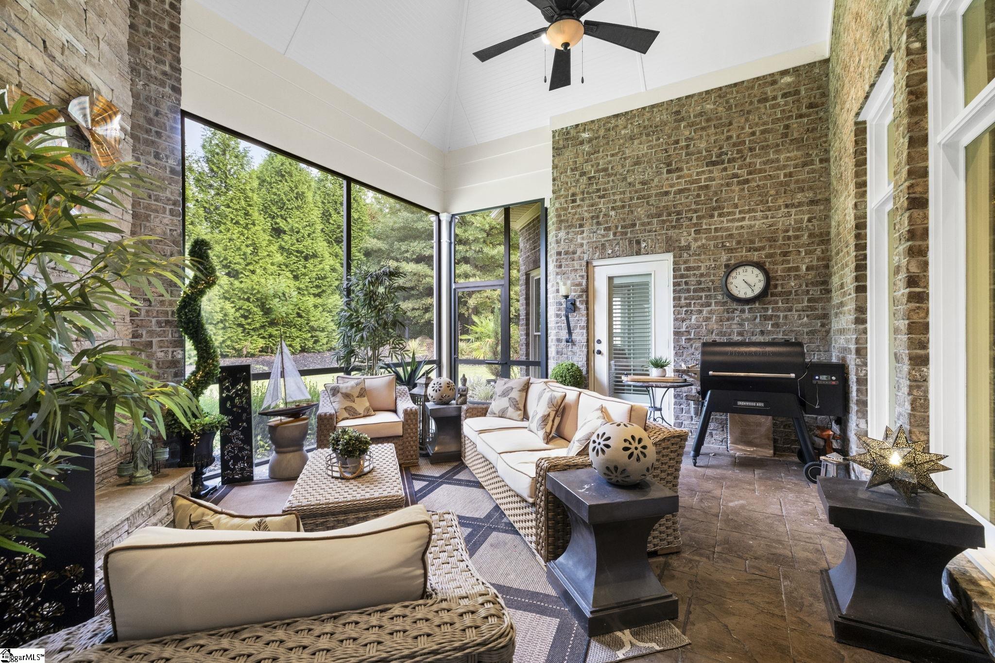 1 Rolleston Drive Greenville, SC 29615