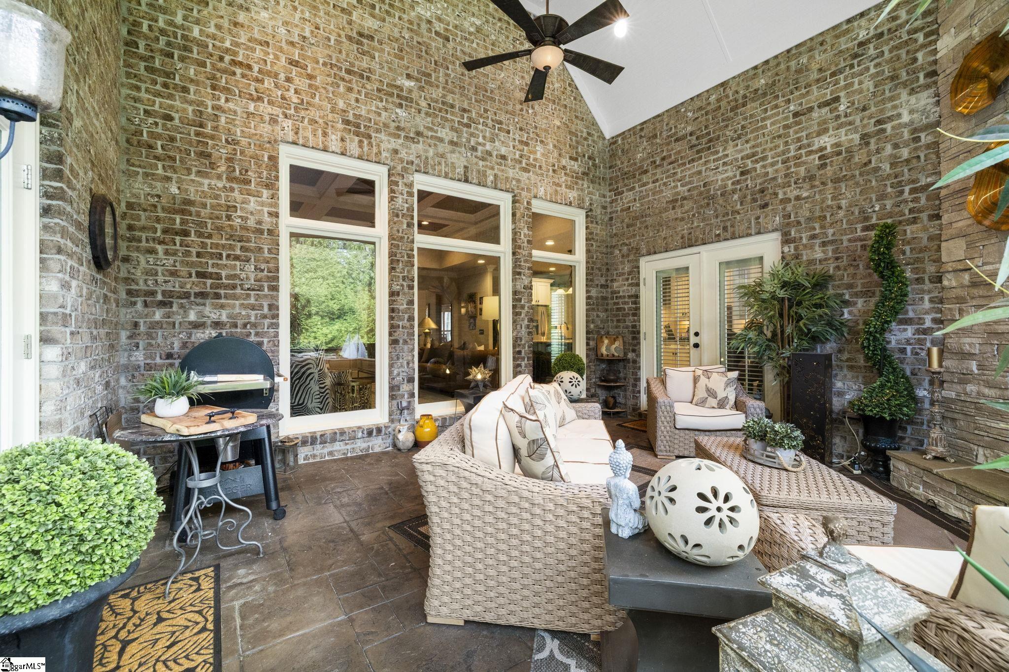 1 Rolleston Drive Greenville, SC 29615