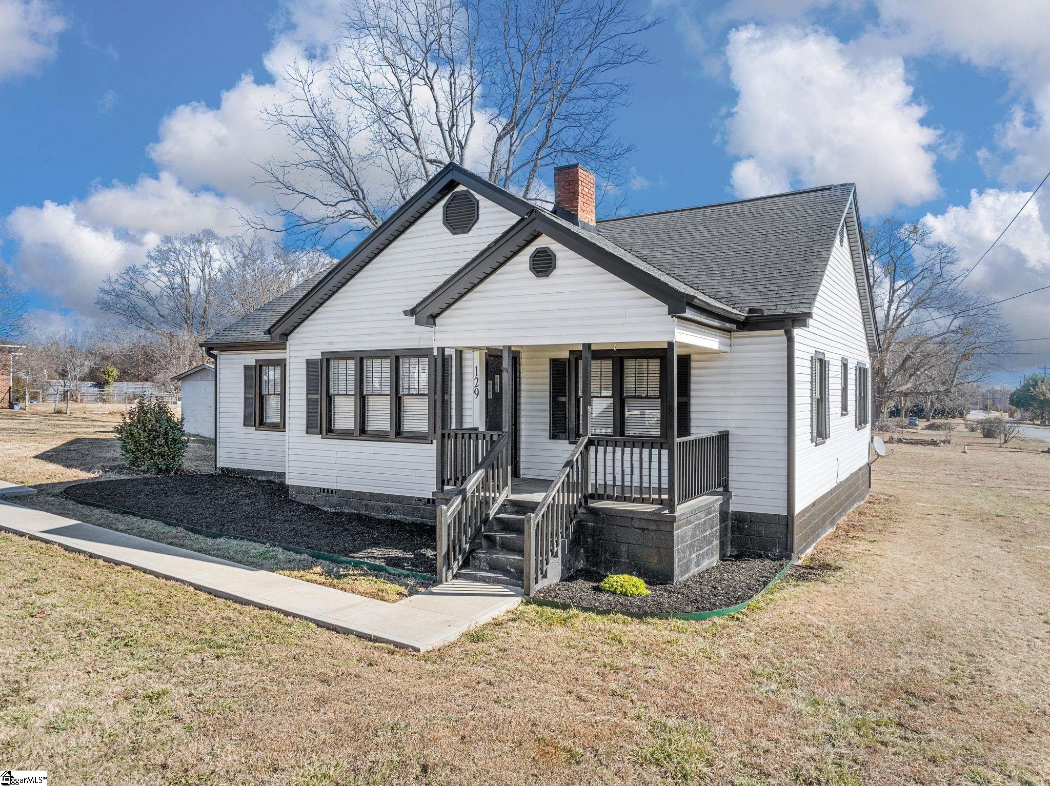 129 Spring Street Reidville, SC 29375