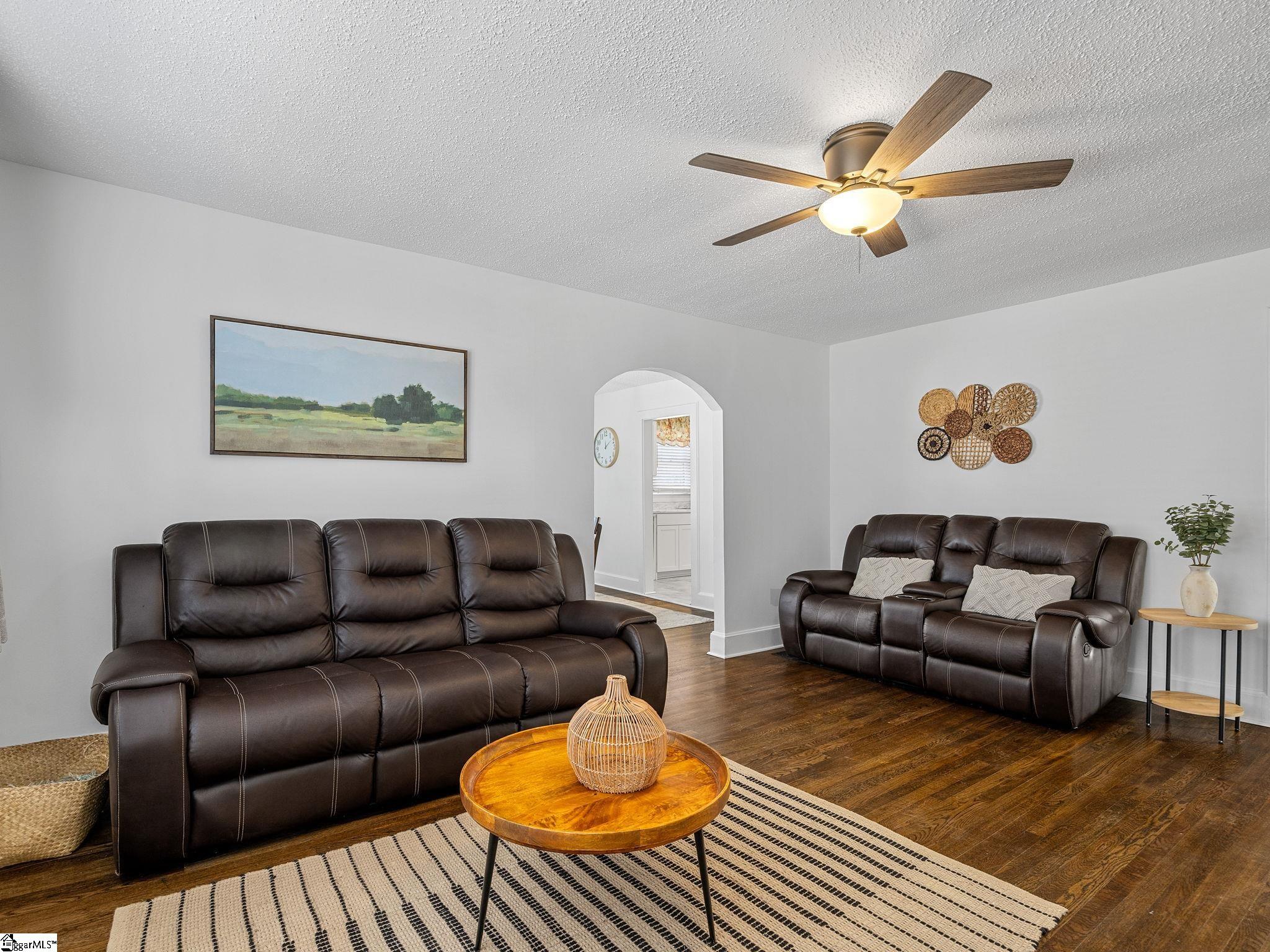 129 Spring Street Reidville, SC 29375