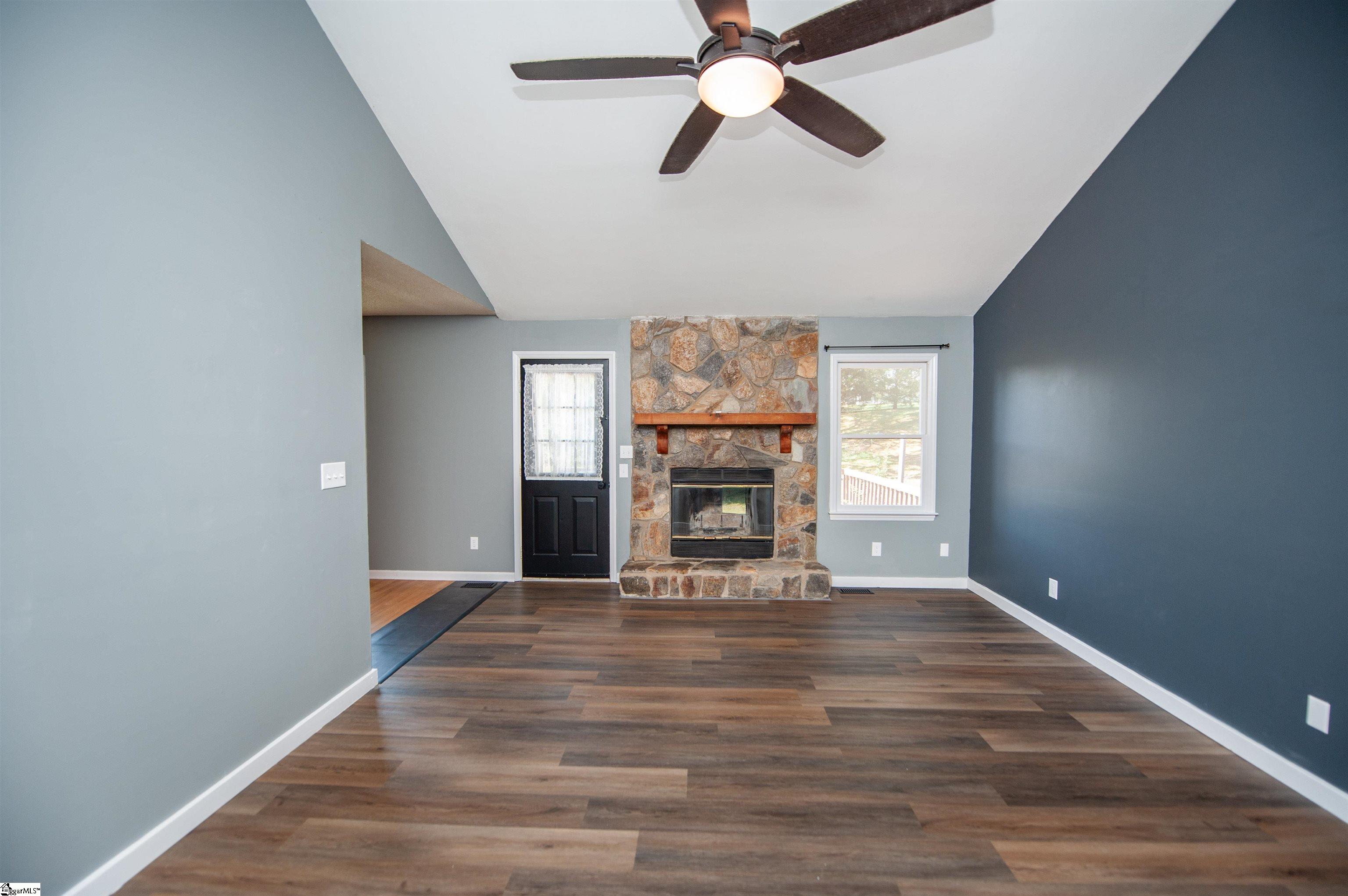 112 Wells Drive Boiling Springs, SC 29316
