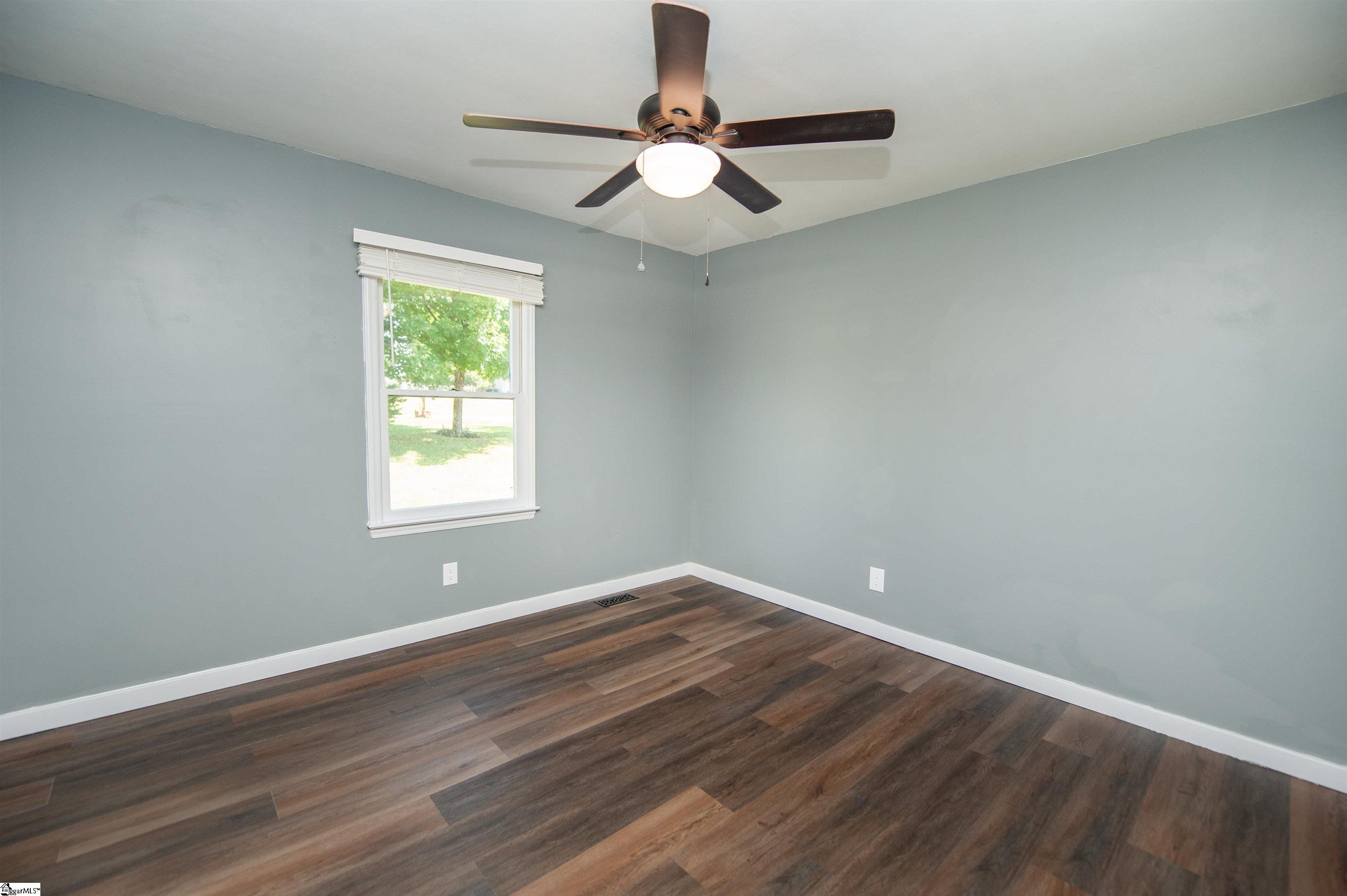 112 Wells Drive Boiling Springs, SC 29316