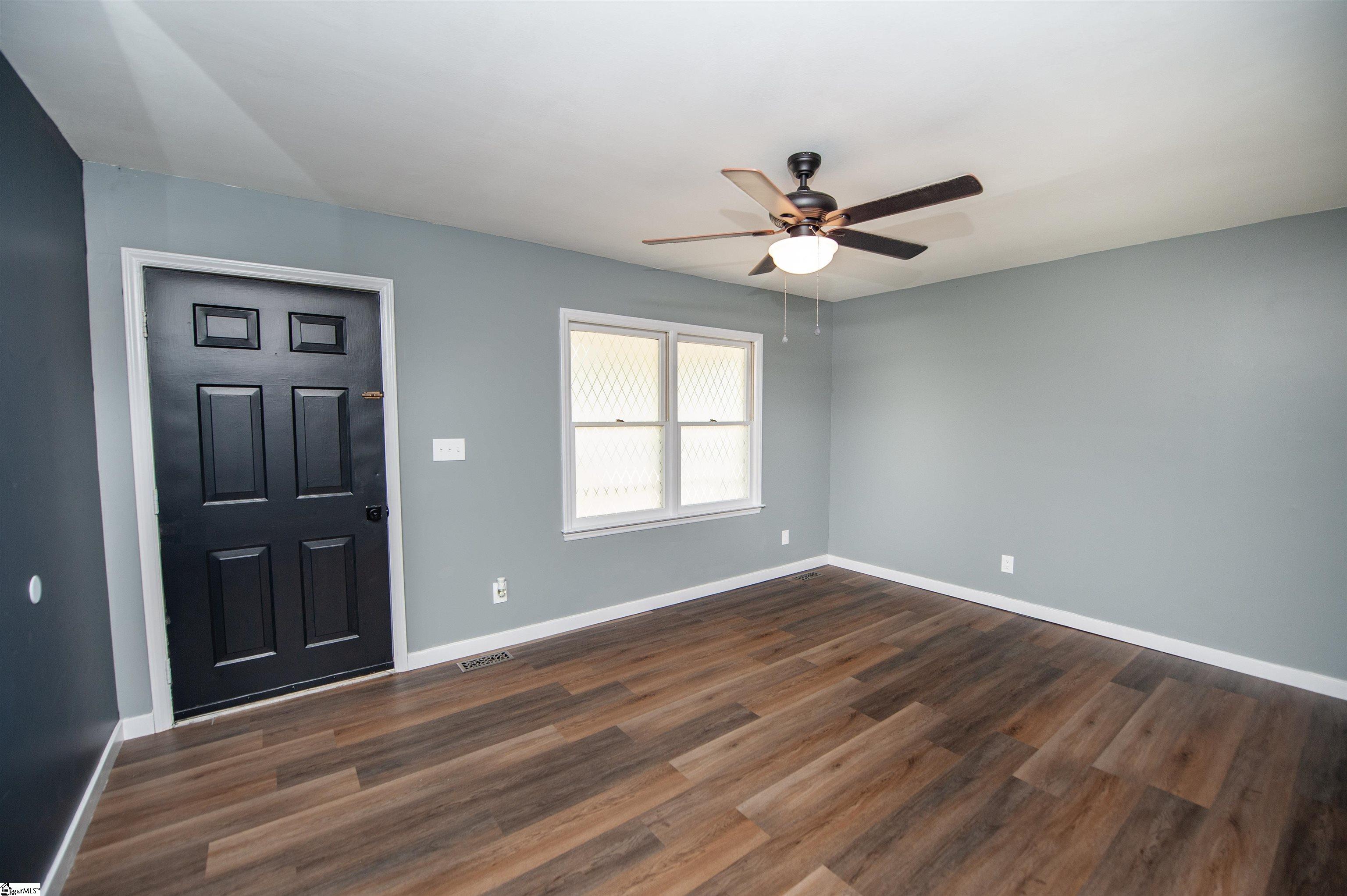 112 Wells Drive Boiling Springs, SC 29316