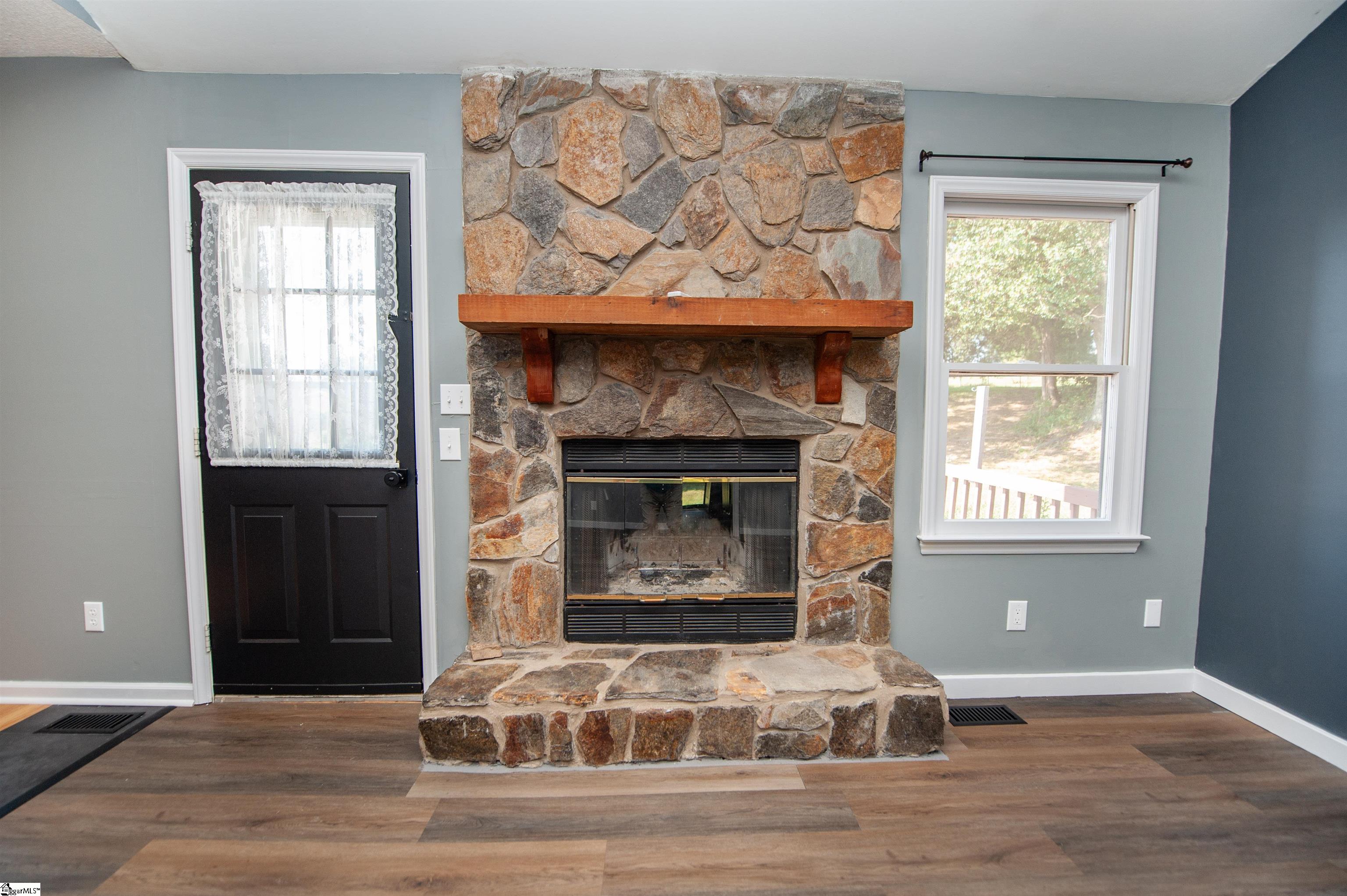 112 Wells Drive Boiling Springs, SC 29316
