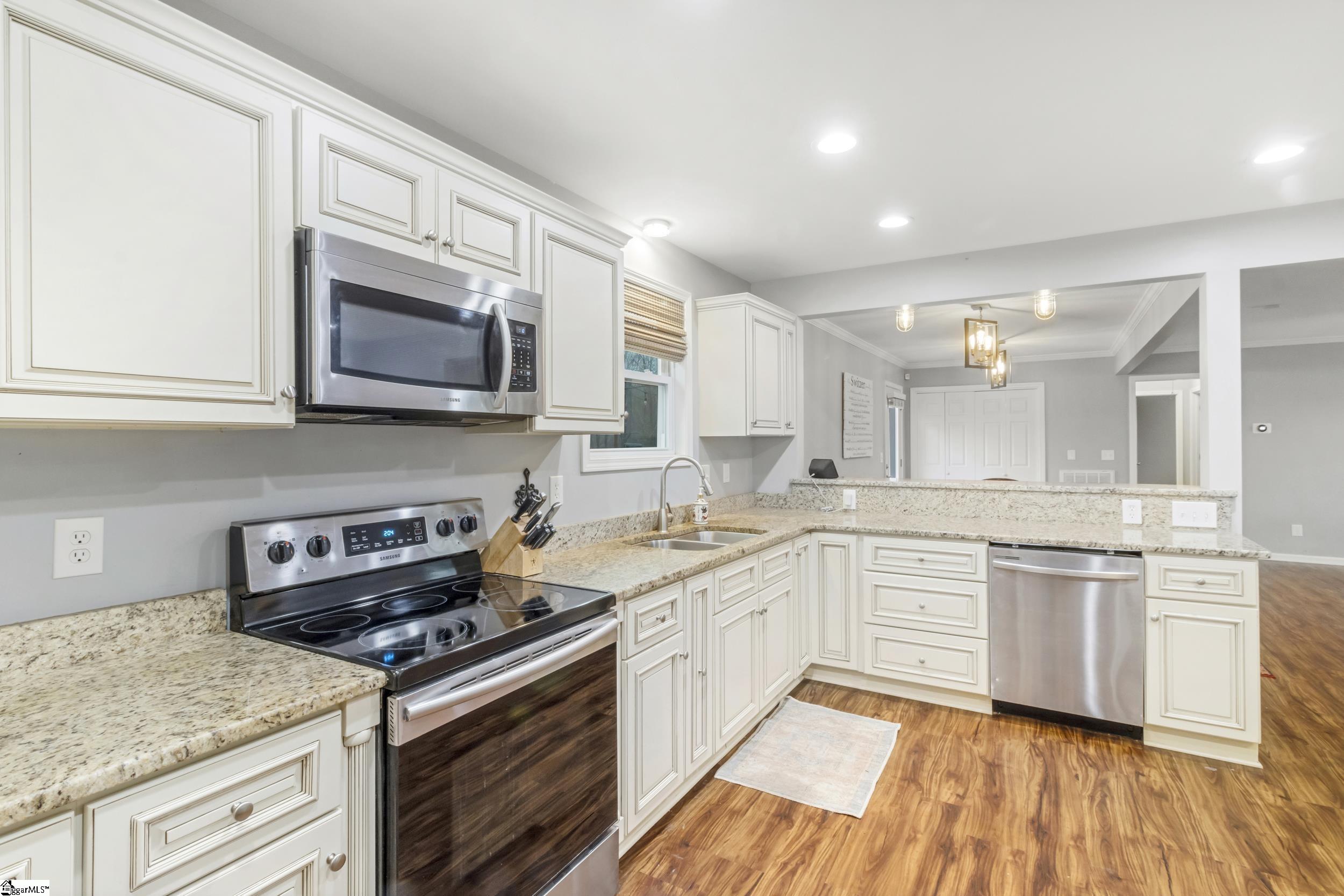 2438 Durbin Road Fountain Inn, SC 29644