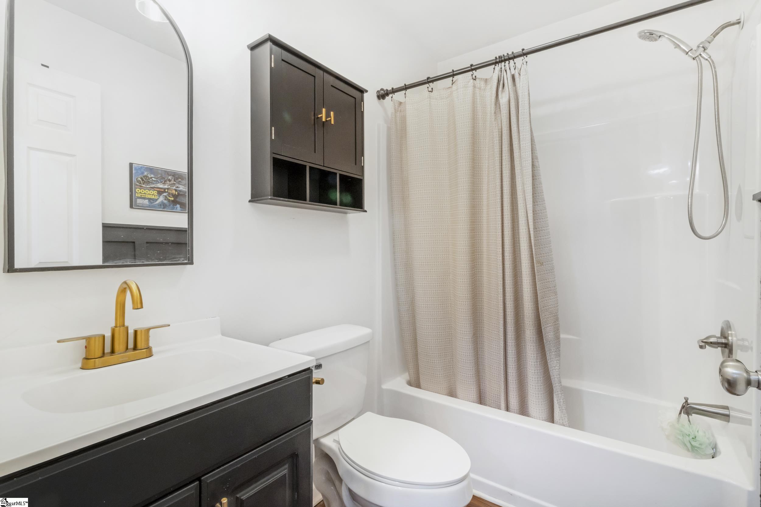 2438 Durbin Road Fountain Inn, SC 29644