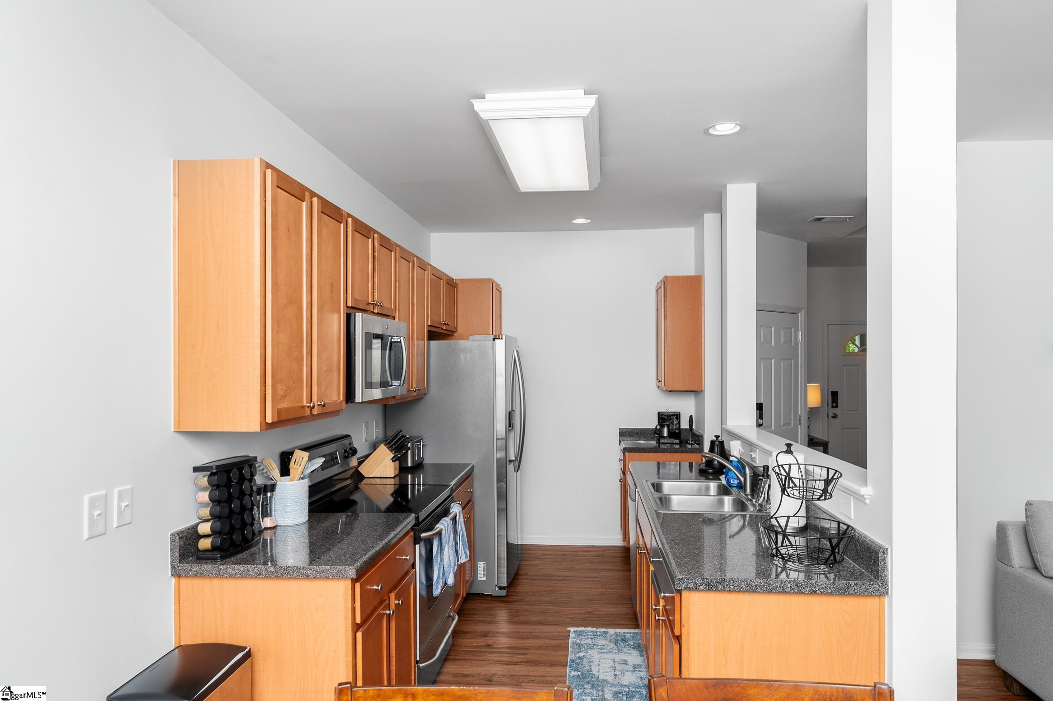 15 Rock Side Court Greenville, SC 29615