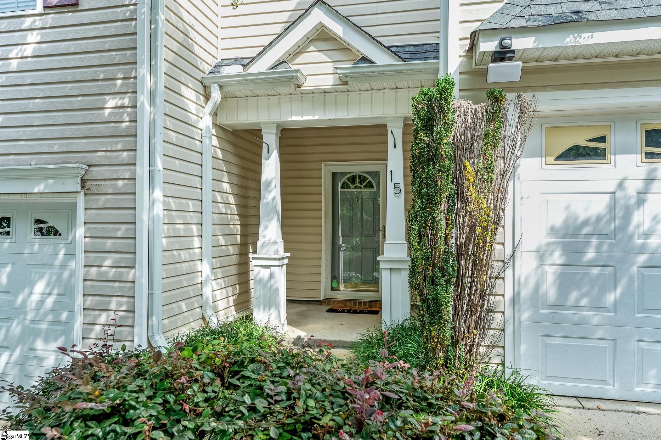 15 Rock Side Court Greenville, SC 29615