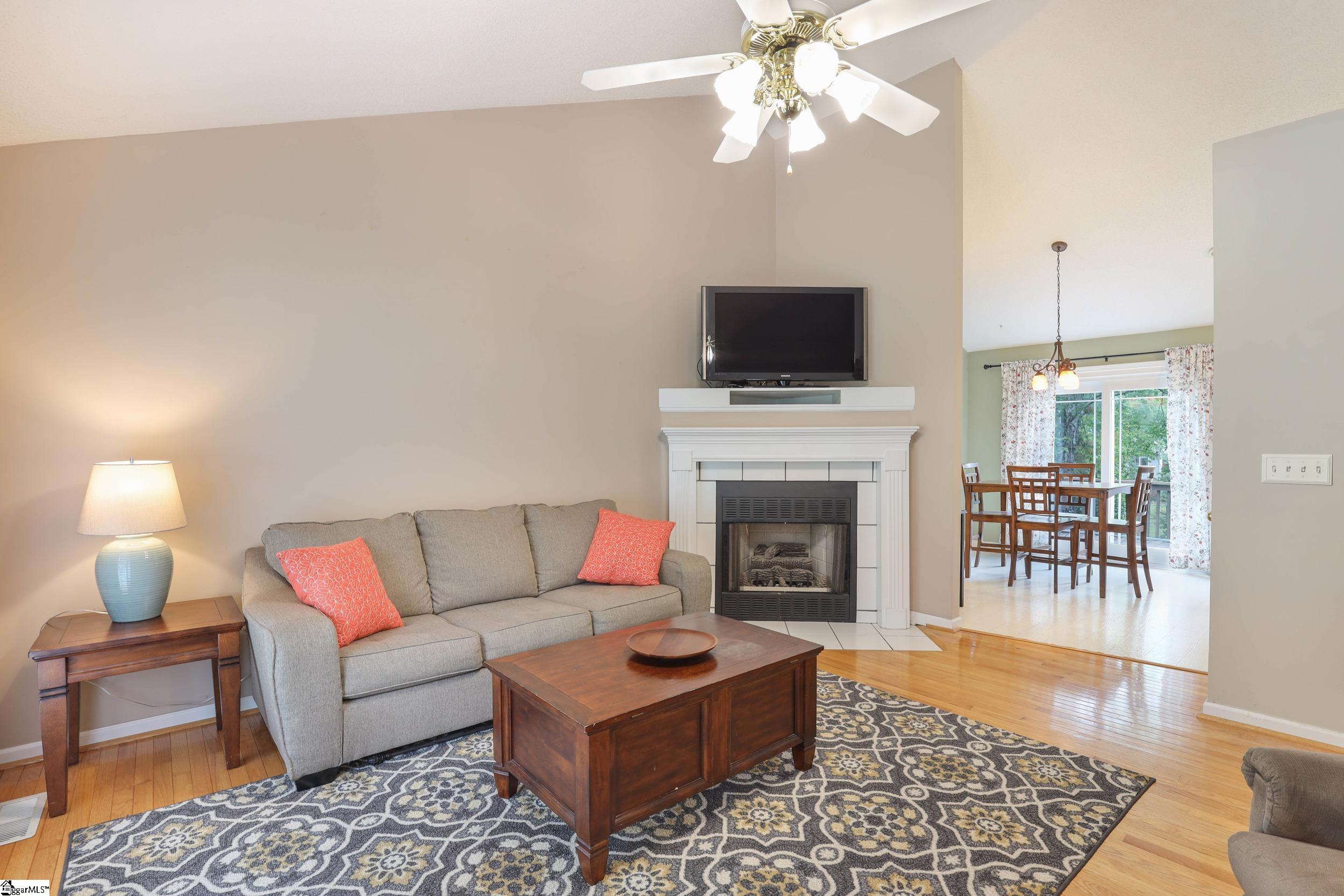 307 Oak Valley Drive Simpsonville, SC 29681