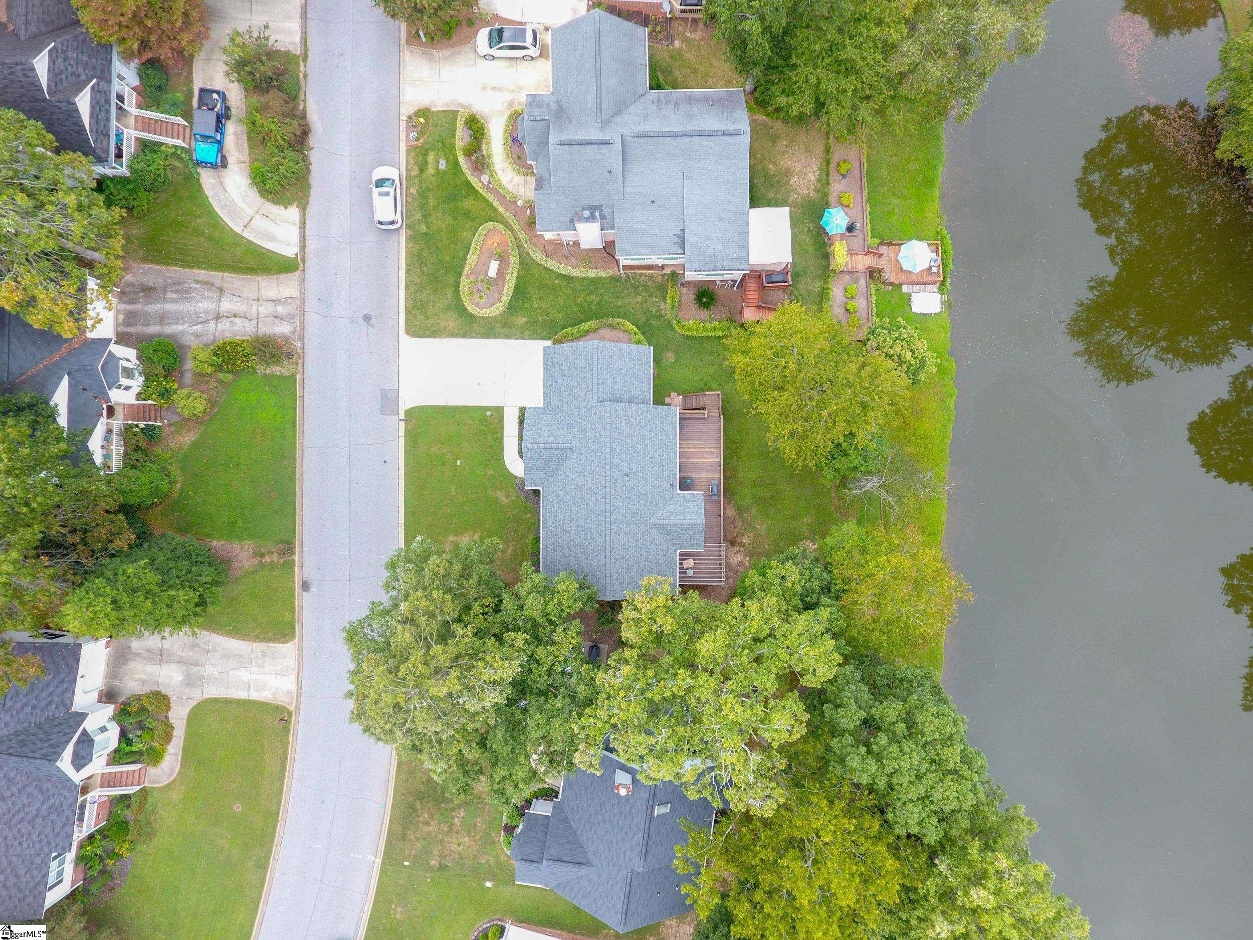 307 Oak Valley Drive Simpsonville, SC 29681