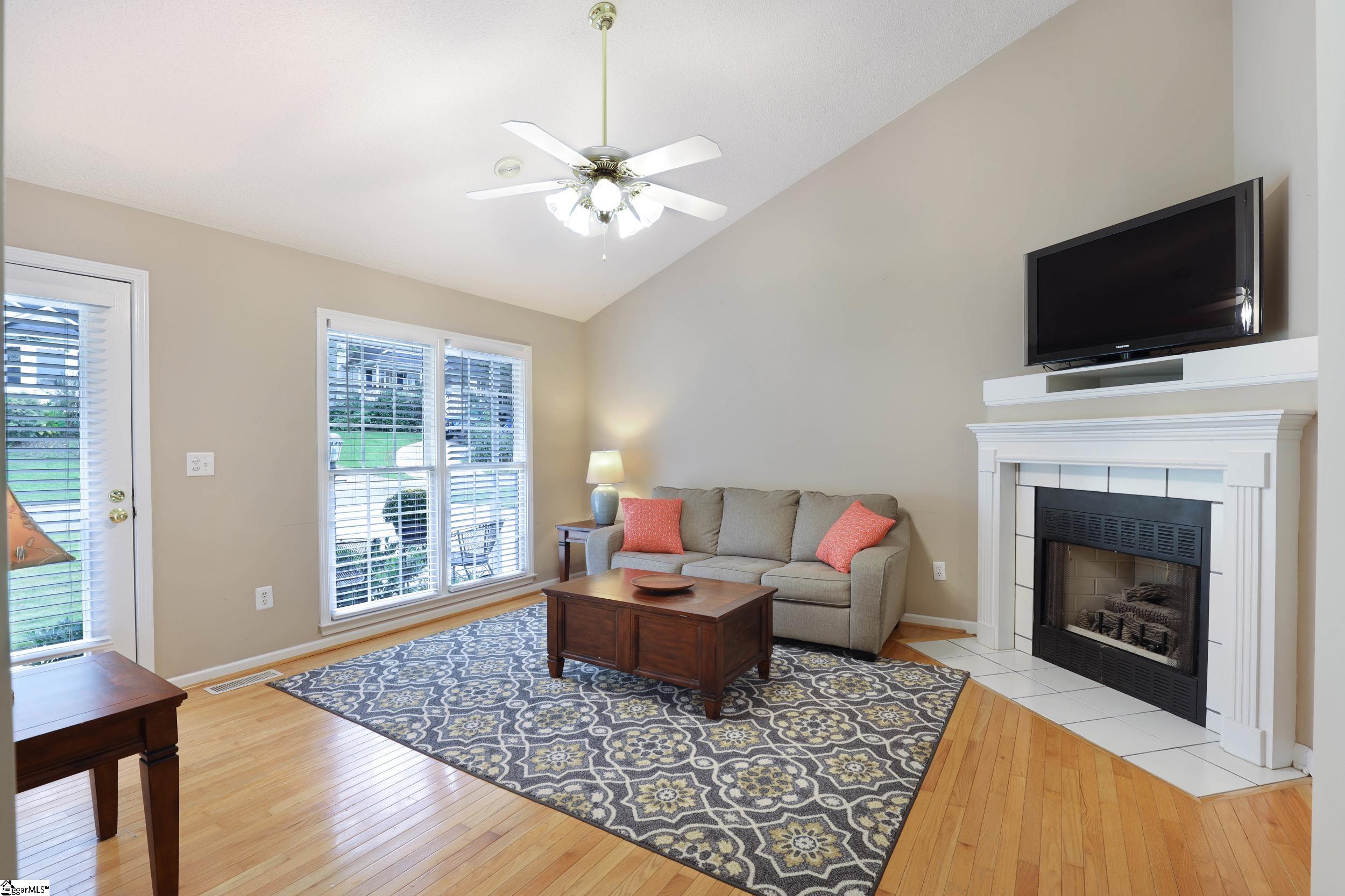 307 Oak Valley Drive Simpsonville, SC 29681