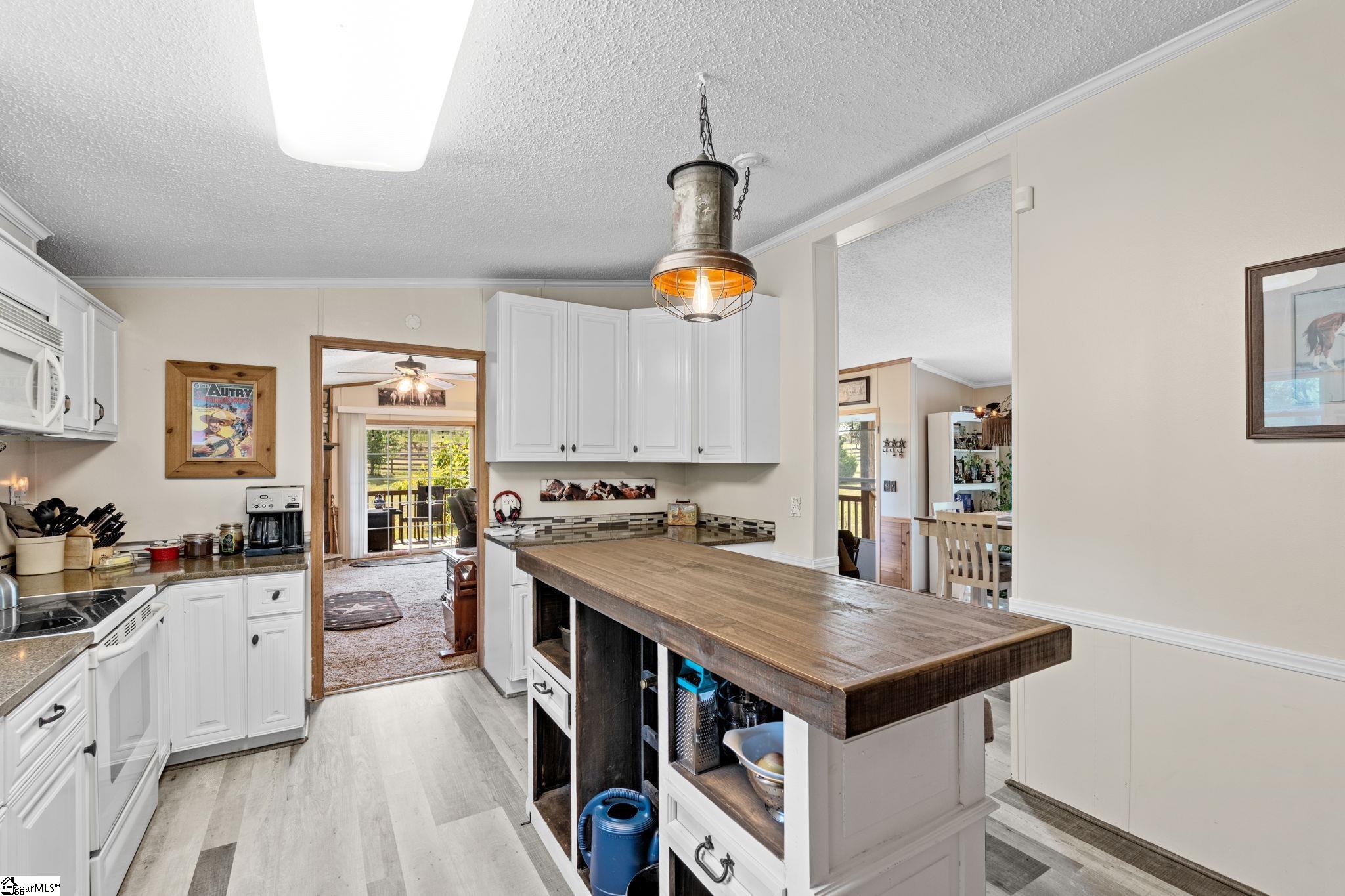 545 Ritchie Road Fountain Inn, SC 29644