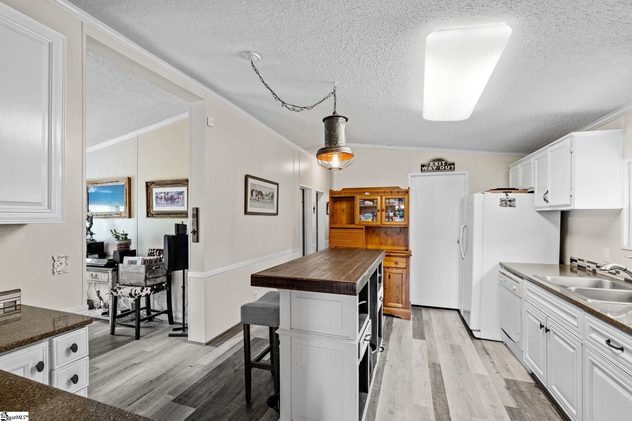 545 Ritchie Road Fountain Inn, SC 29644