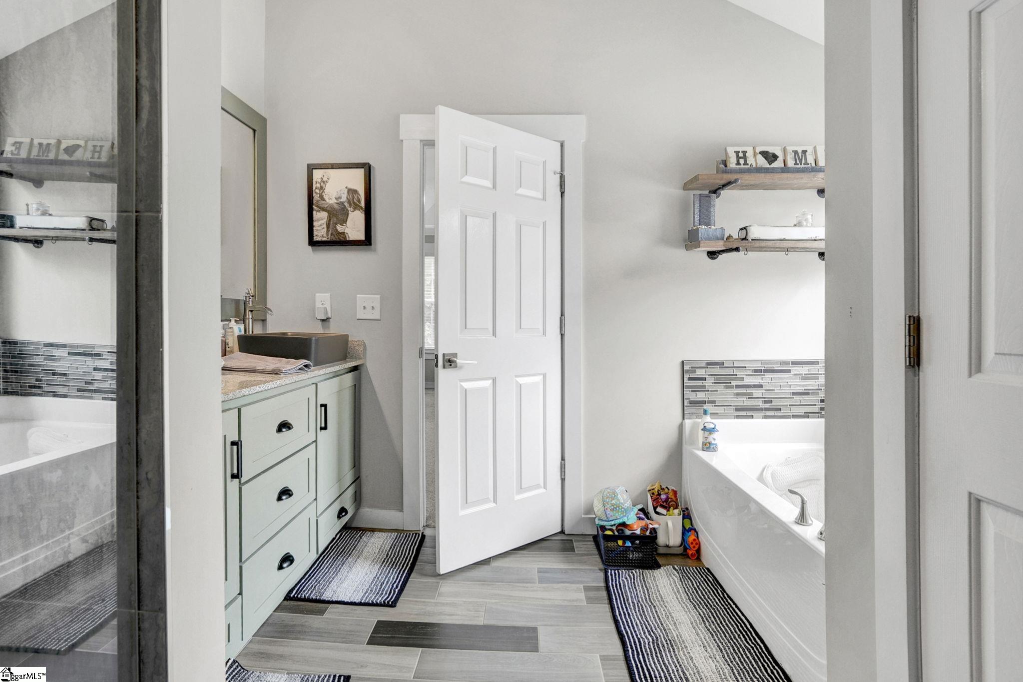 16 Paddock Run Lane Simpsonville, SC 29681-5368