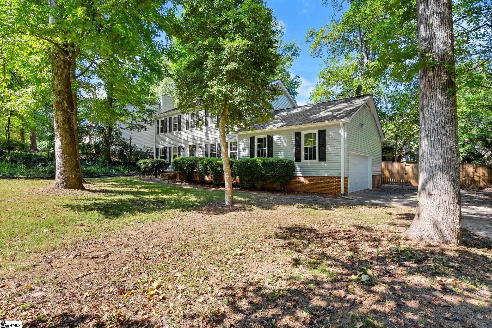 11 Tall Tree Lane Taylors, SC 29687