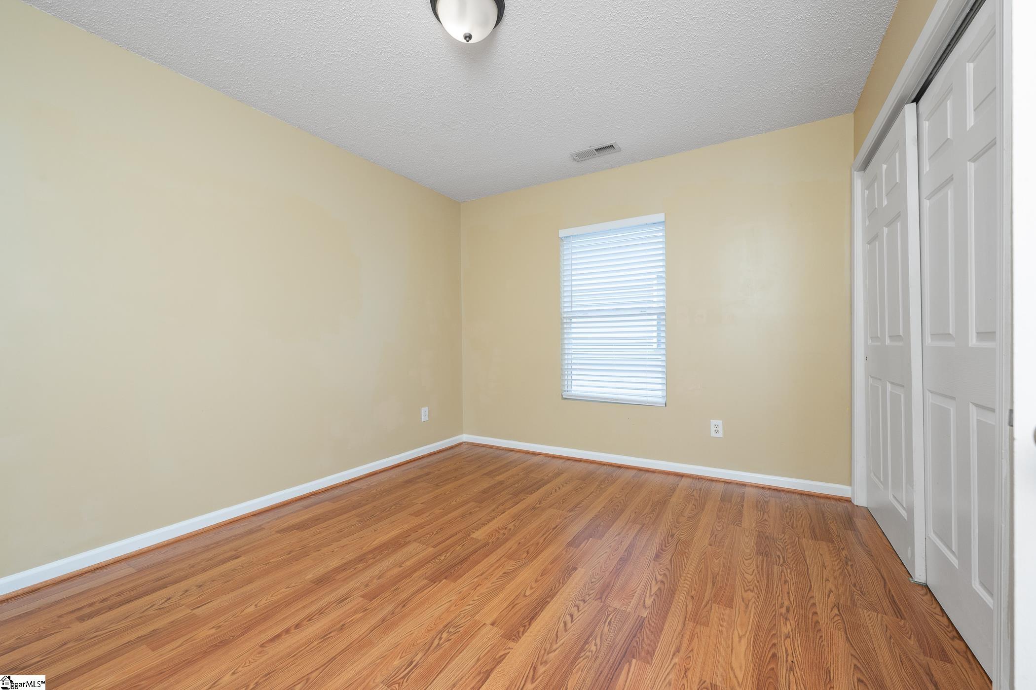 32 Border Avenue Simpsonville, SC 29680-7387