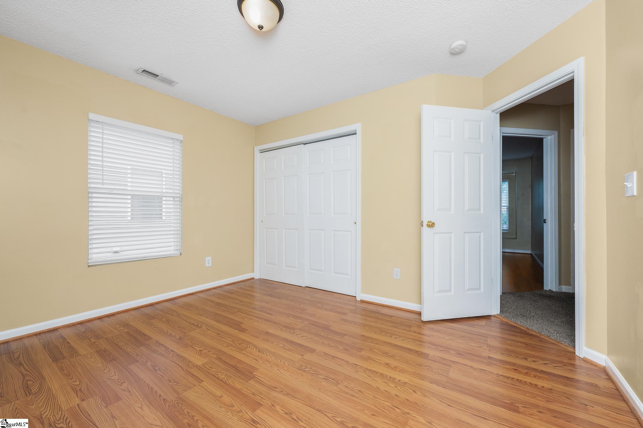 32 Border Avenue Simpsonville, SC 29680-7387