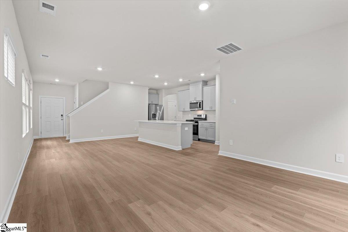 895 Penfold Pointe Wellford, SC 29385