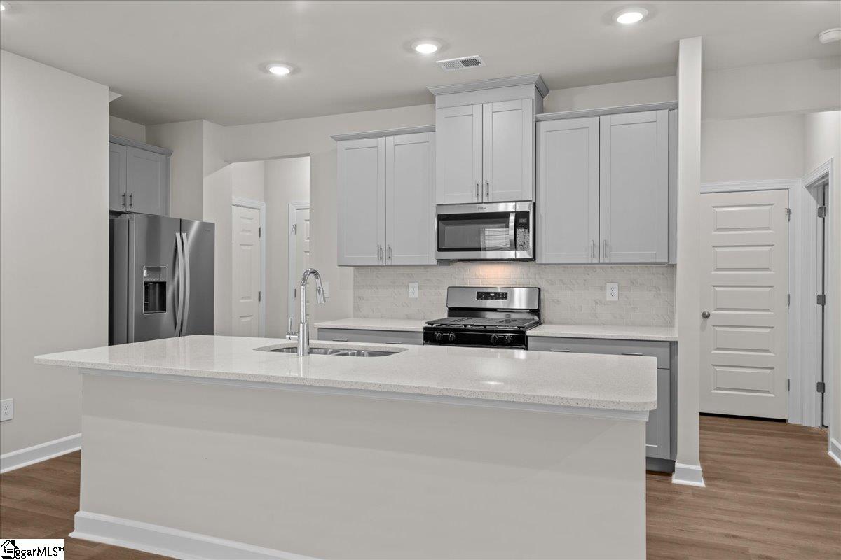 895 Penfold Pointe Wellford, SC 29385