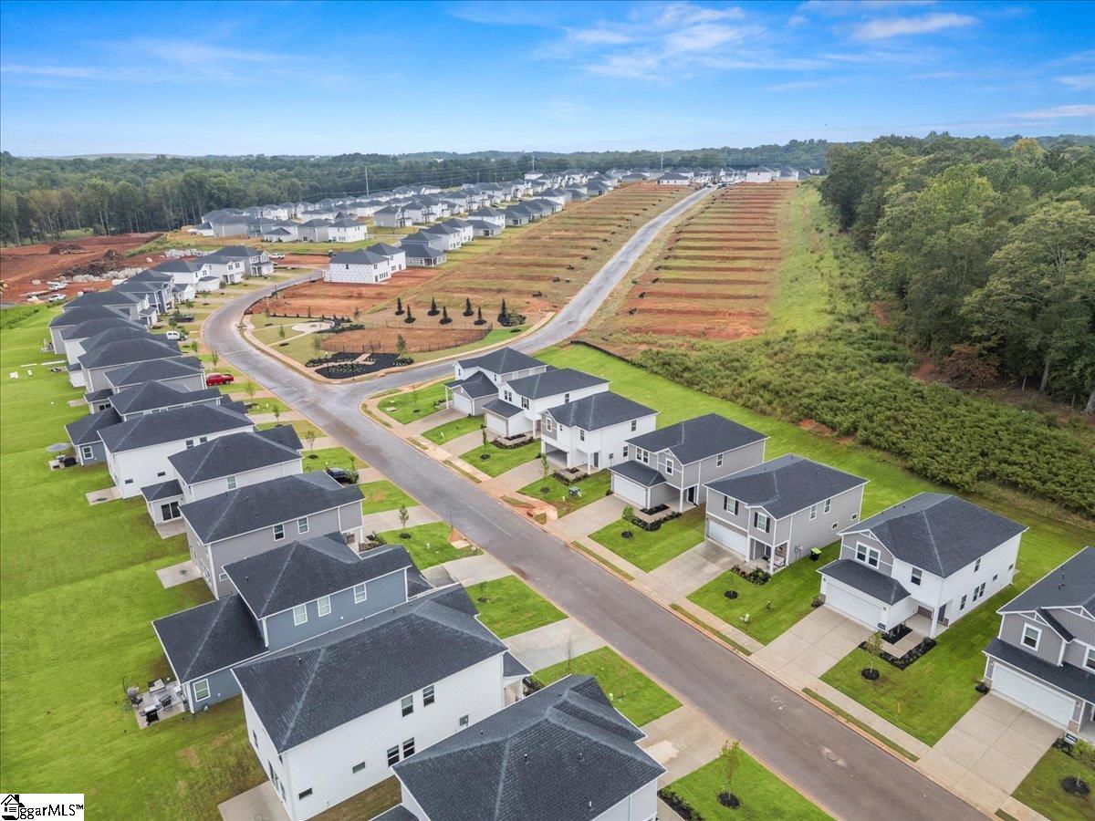 895 Penfold Pointe Wellford, SC 29385