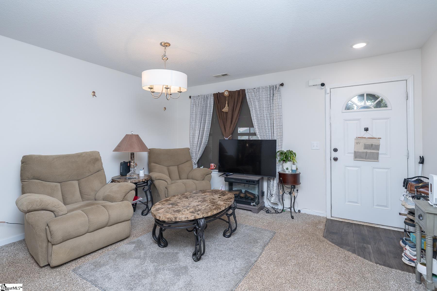 3 Heatherfield Drive Simpsonville, SC 29680