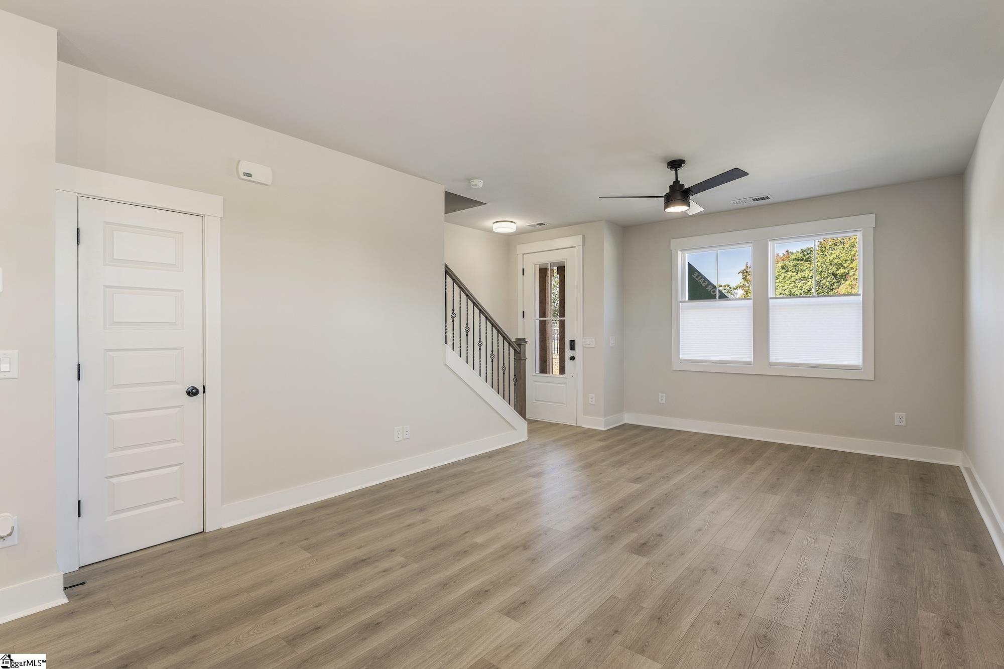 1198 N Pleasantburg Drive Greenville, SC 29607