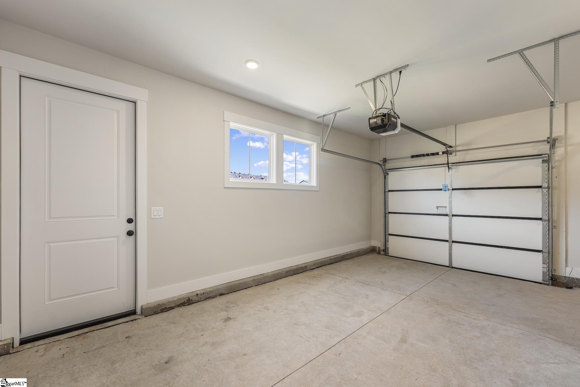 1198 N Pleasantburg Drive Greenville, SC 29607