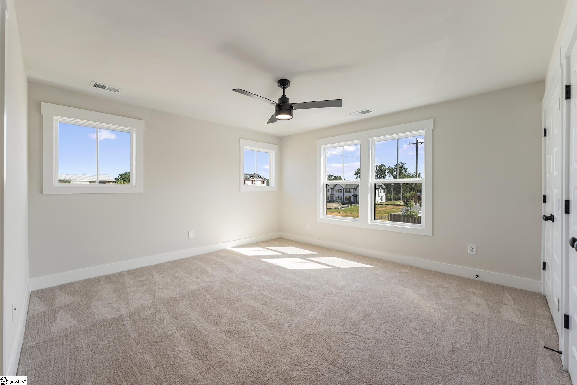 1198 N Pleasantburg Drive Greenville, SC 29607
