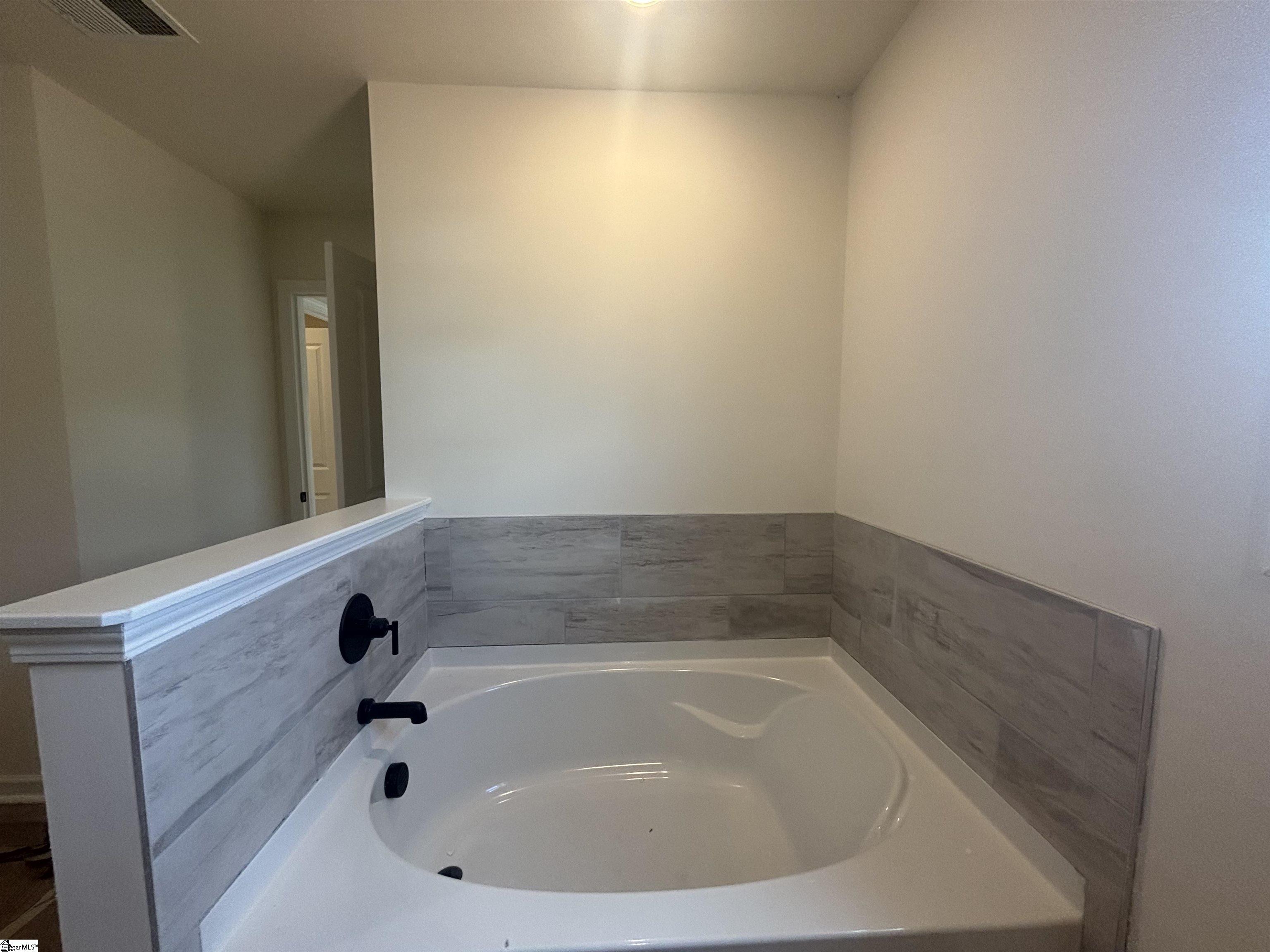 2028 Halton Oaks Drive Spartanburg, SC 29303