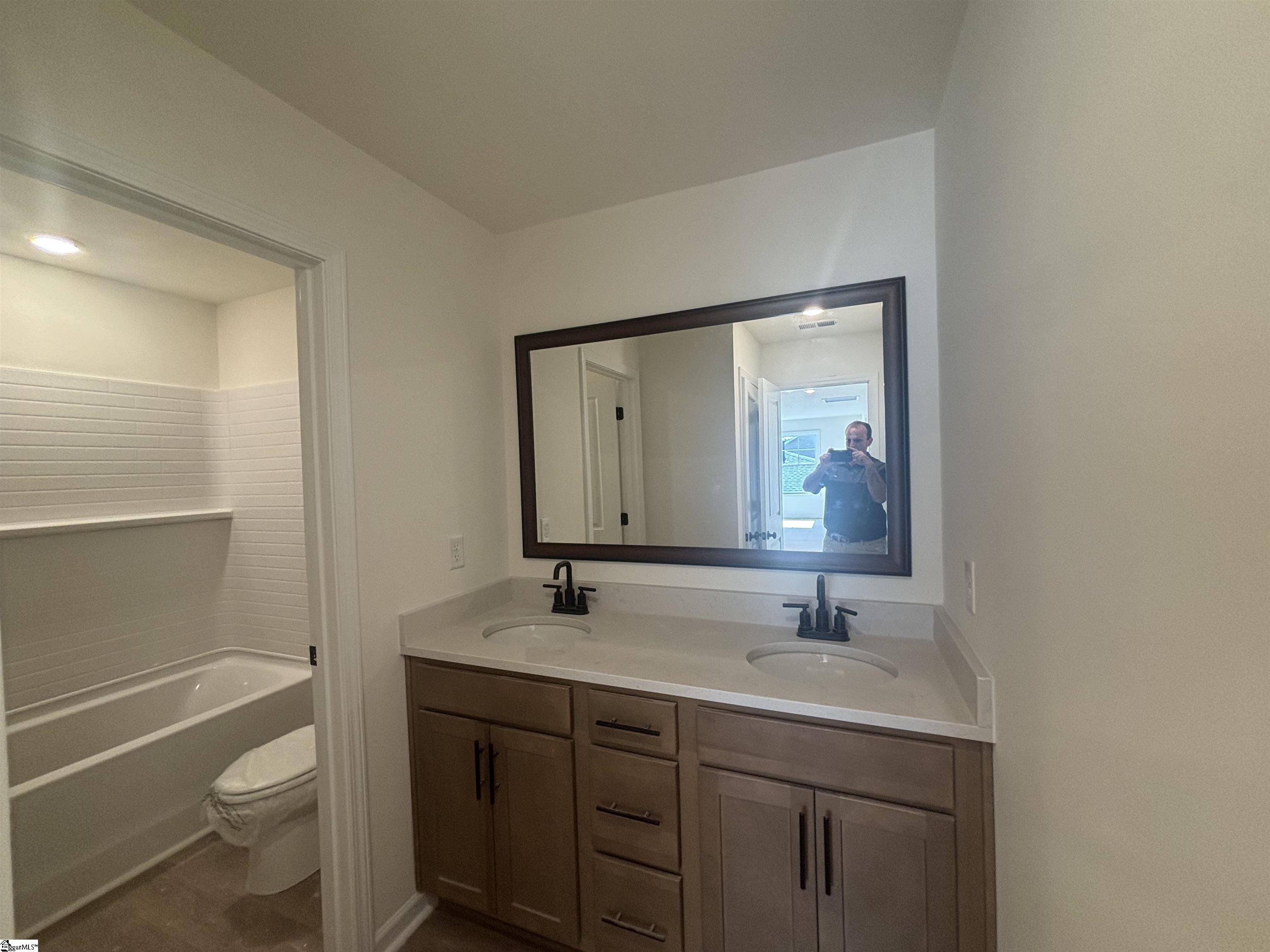 2028 Halton Oaks Drive Spartanburg, SC 29303