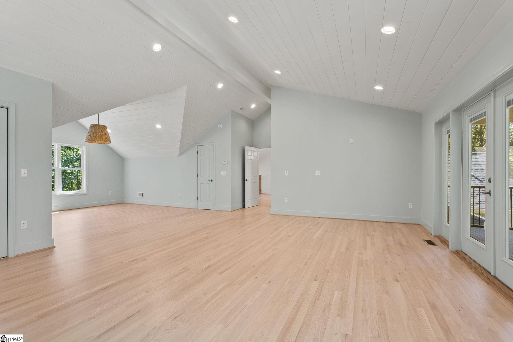 4518 Hawkins Road Greer, SC 29651