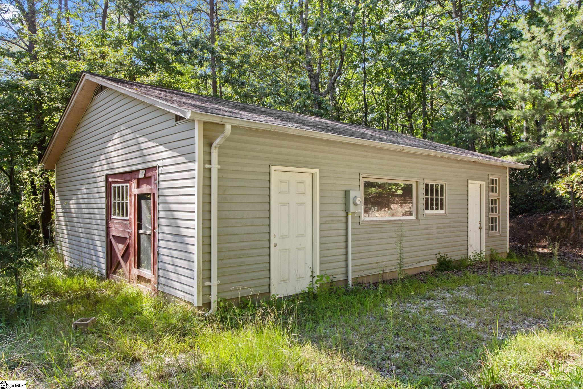 4518 Hawkins Road Greer, SC 29651
