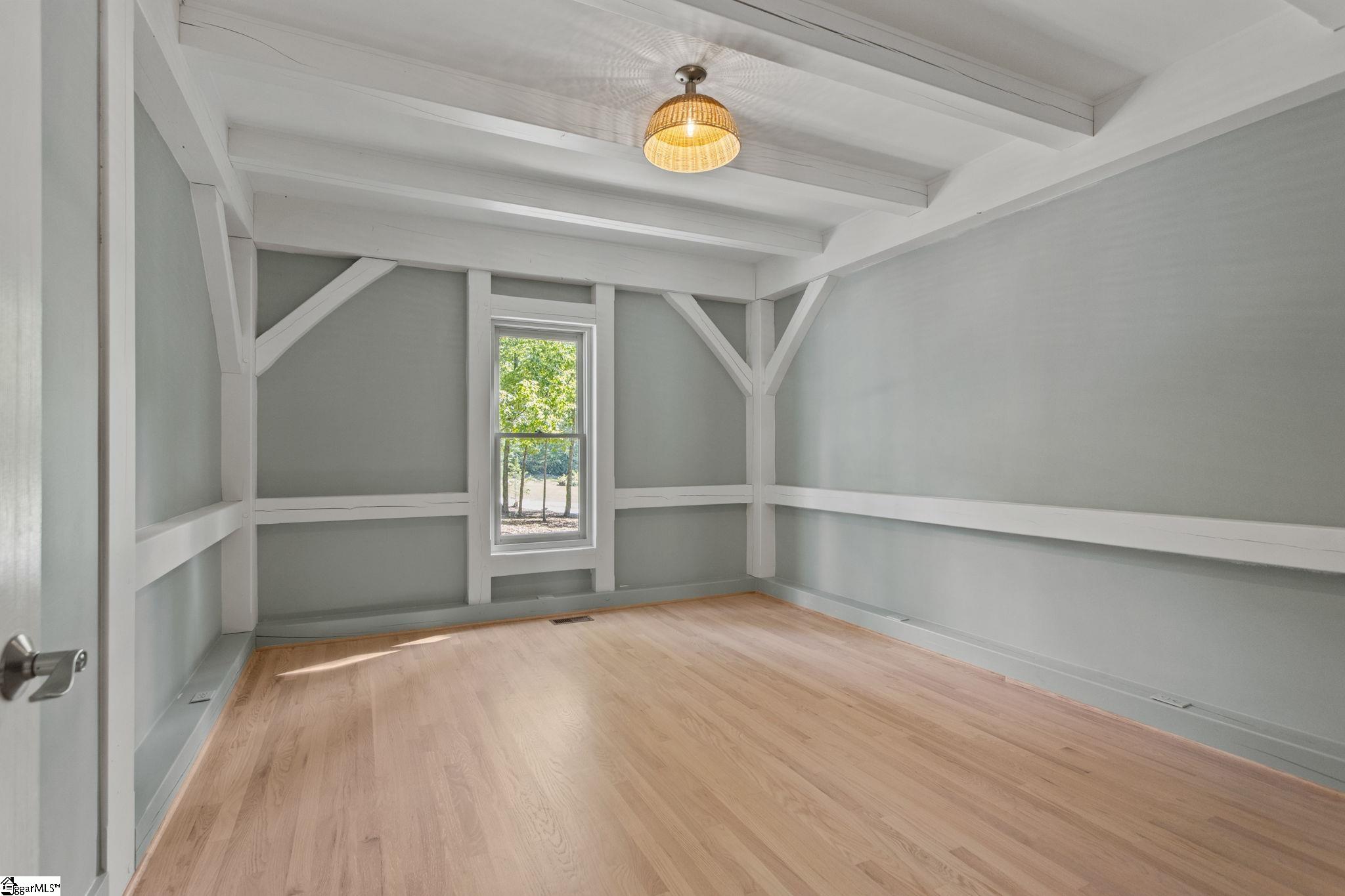 4518 Hawkins Road Greer, SC 29651
