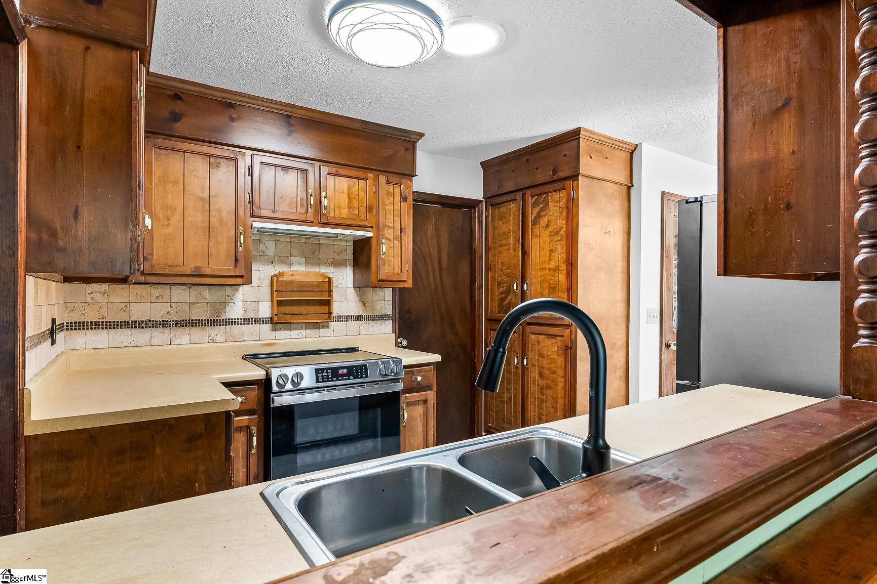 200 Tiffany Drive Anderson, SC 29625