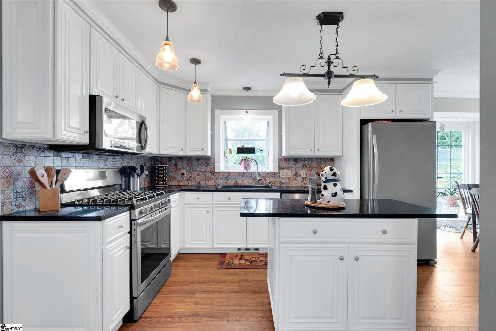 1002 Greenwood Court Easley, SC 29642