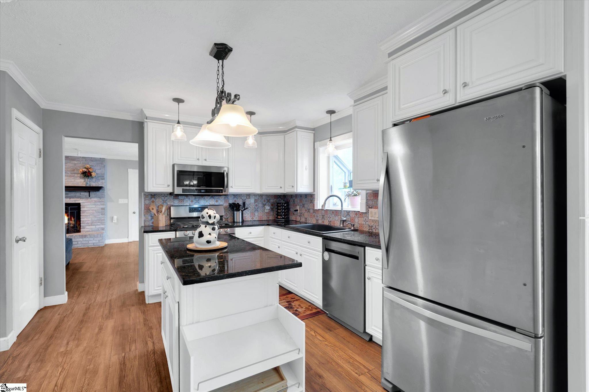 1002 Greenwood Court Easley, SC 29642