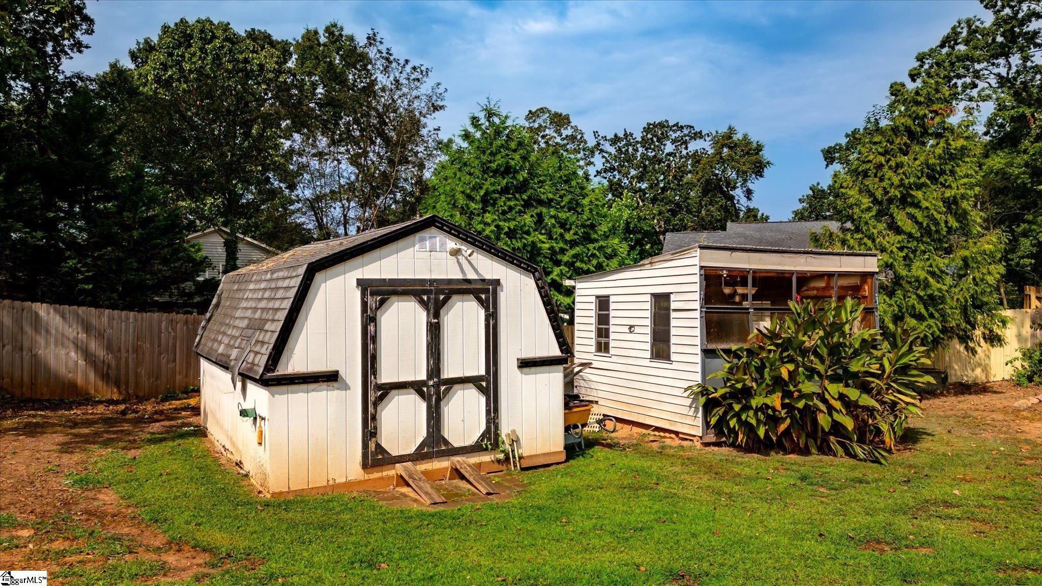 1002 Greenwood Court Easley, SC 29642