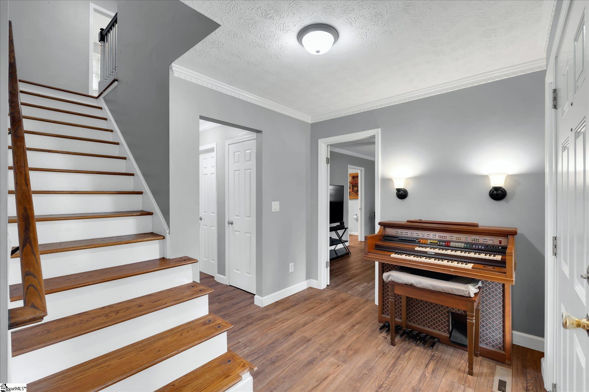 1002 Greenwood Court Easley, SC 29642