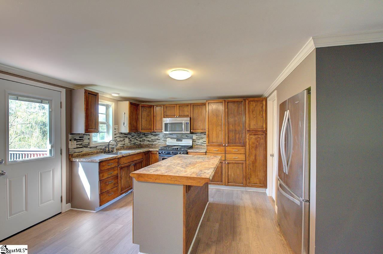 113 Masters Drive Pickens, SC 29671