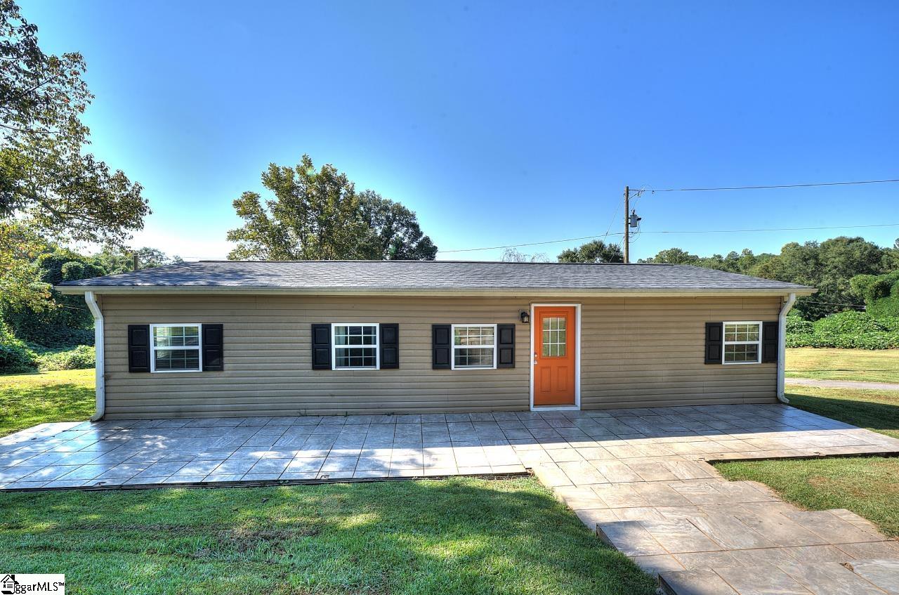 113 Masters Drive Pickens, SC 29671