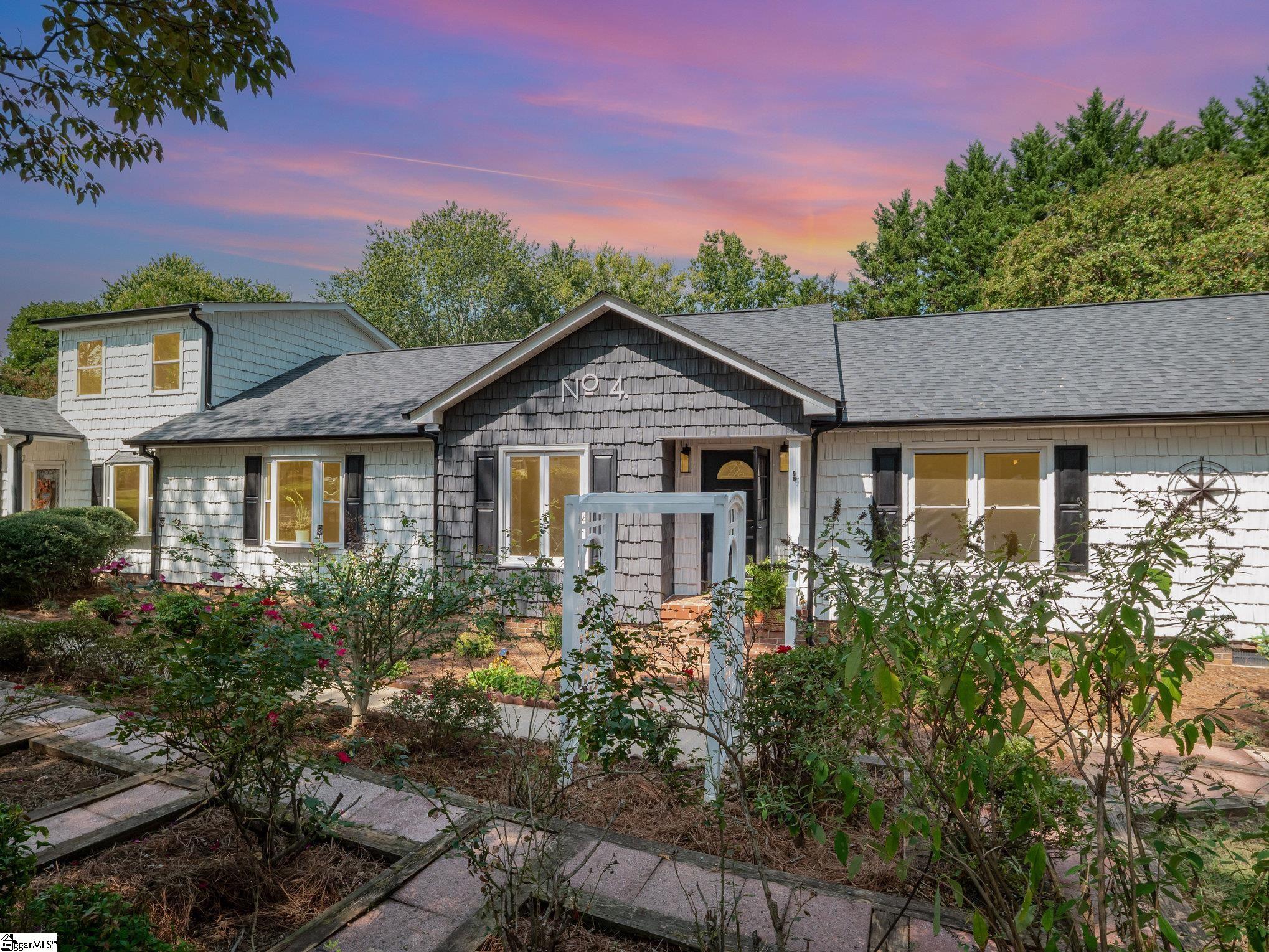 4 Mountain Crest Drive Taylors, SC 29687