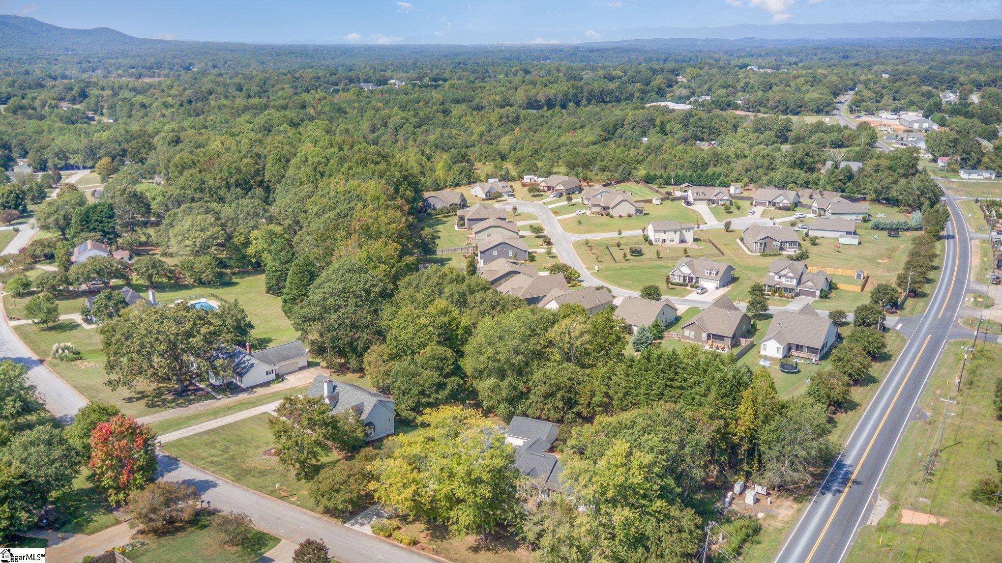 4 Mountain Crest Drive Taylors, SC 29687