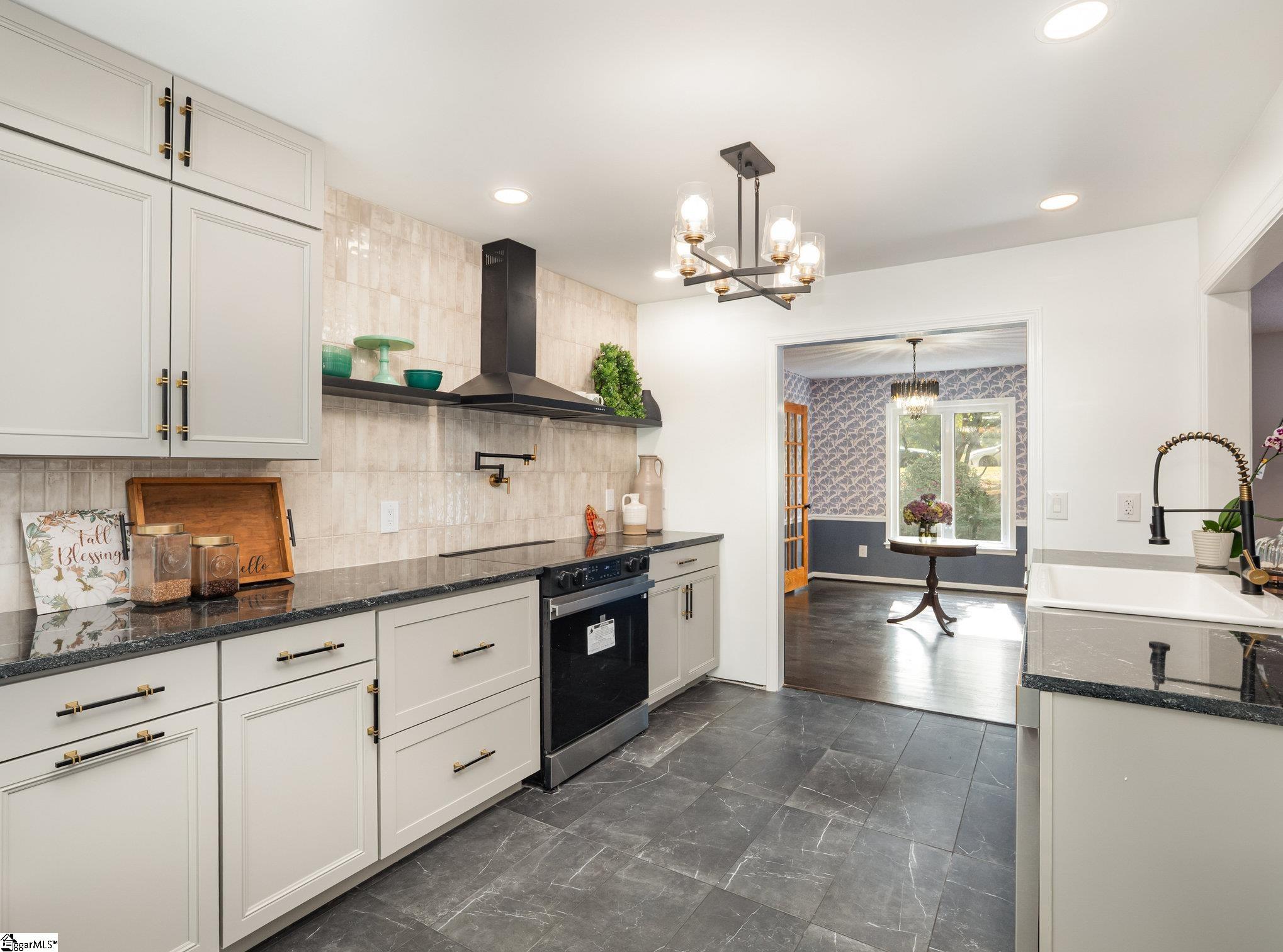 4 Mountain Crest Drive Taylors, SC 29687
