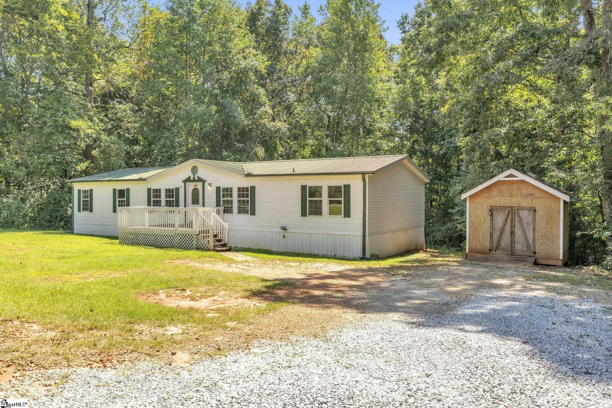 121 Breezewood Drive Westminster, SC 29693