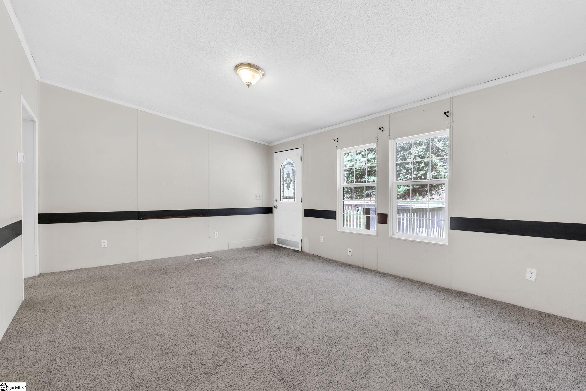 121 Breezewood Drive Westminster, SC 29693