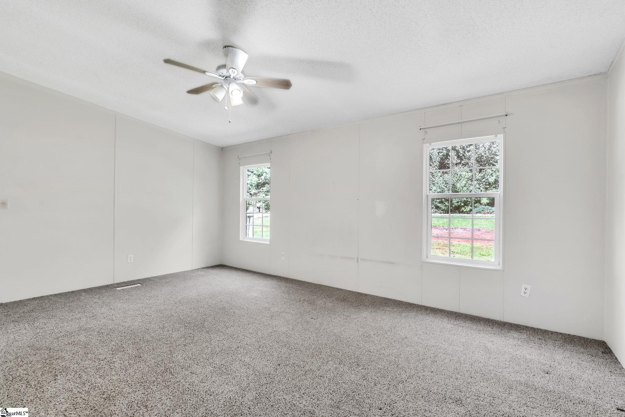 121 Breezewood Drive Westminster, SC 29693