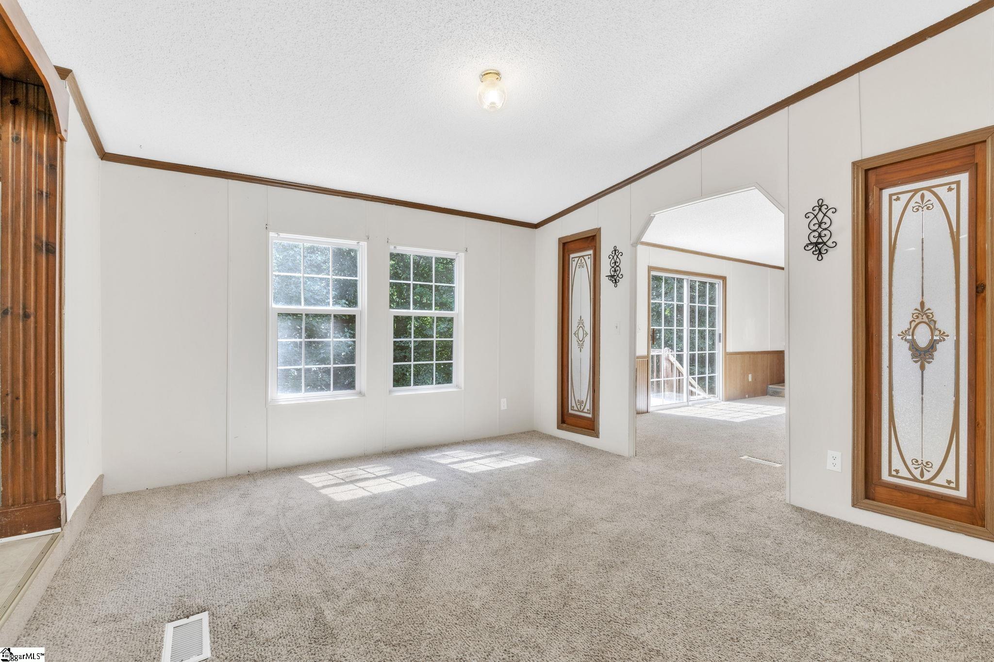 121 Breezewood Drive Westminster, SC 29693