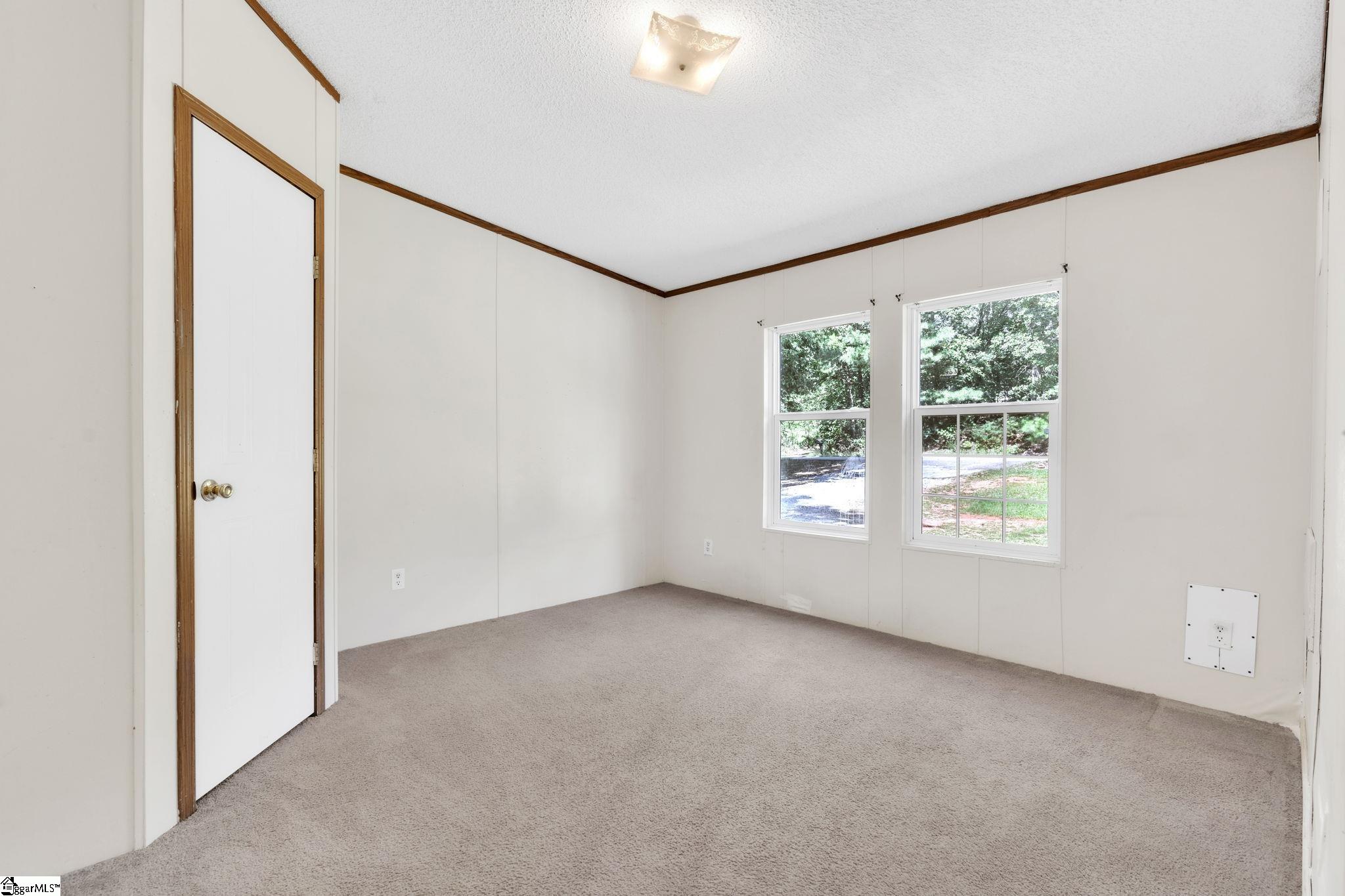121 Breezewood Drive Westminster, SC 29693